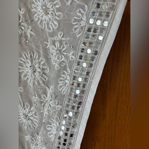 NWT Elegant off White Sequin-beaded embroidered  Kimono - Picture 2 of 6